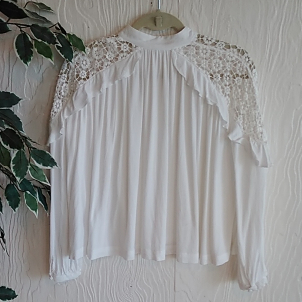 Free people flowy white embroidered boho top
